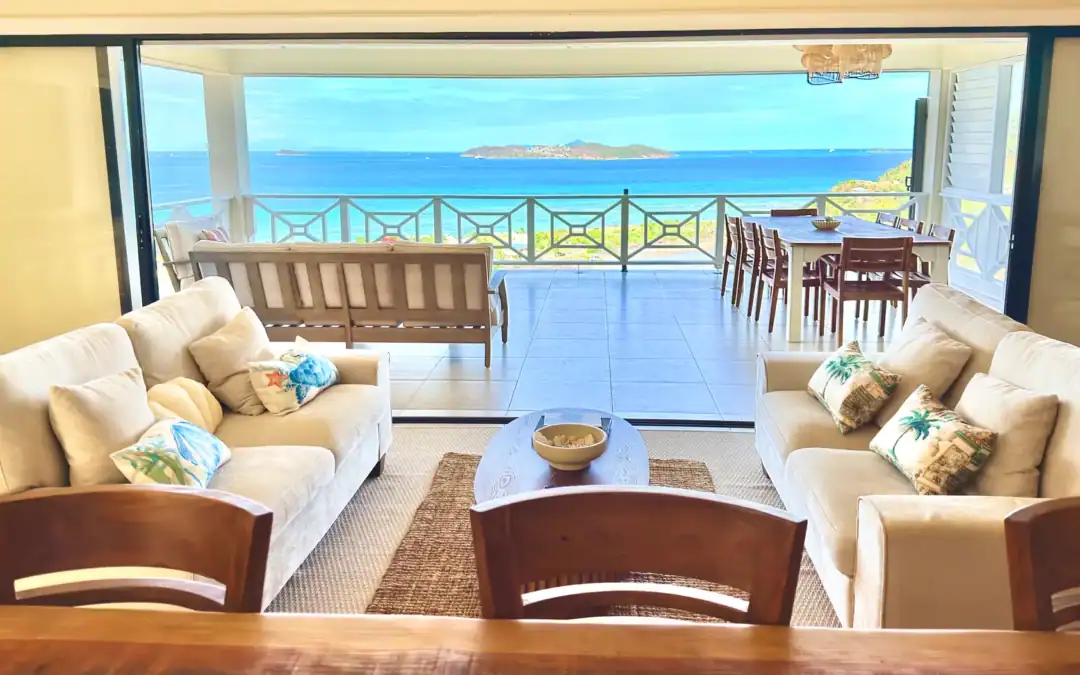Luxury Villa Mer et Sel on Union Island overlooking Mayreau