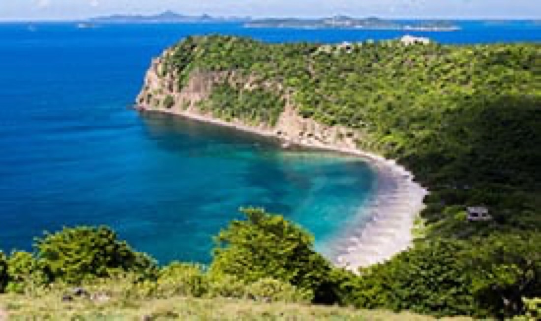 Bloody Bay beach on Union Island