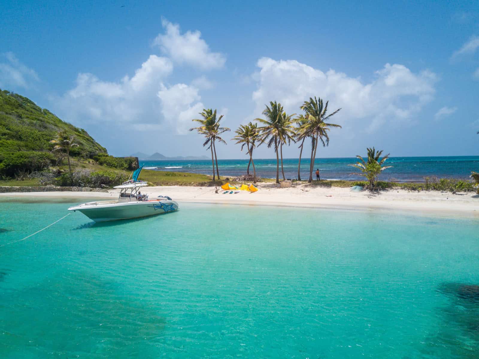 Boat supported kite excursion to a Grenadines beach