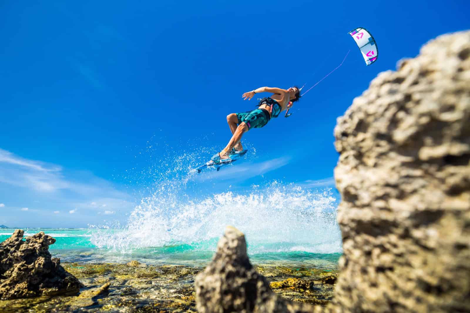 Kitesurfing session from a Union Island base