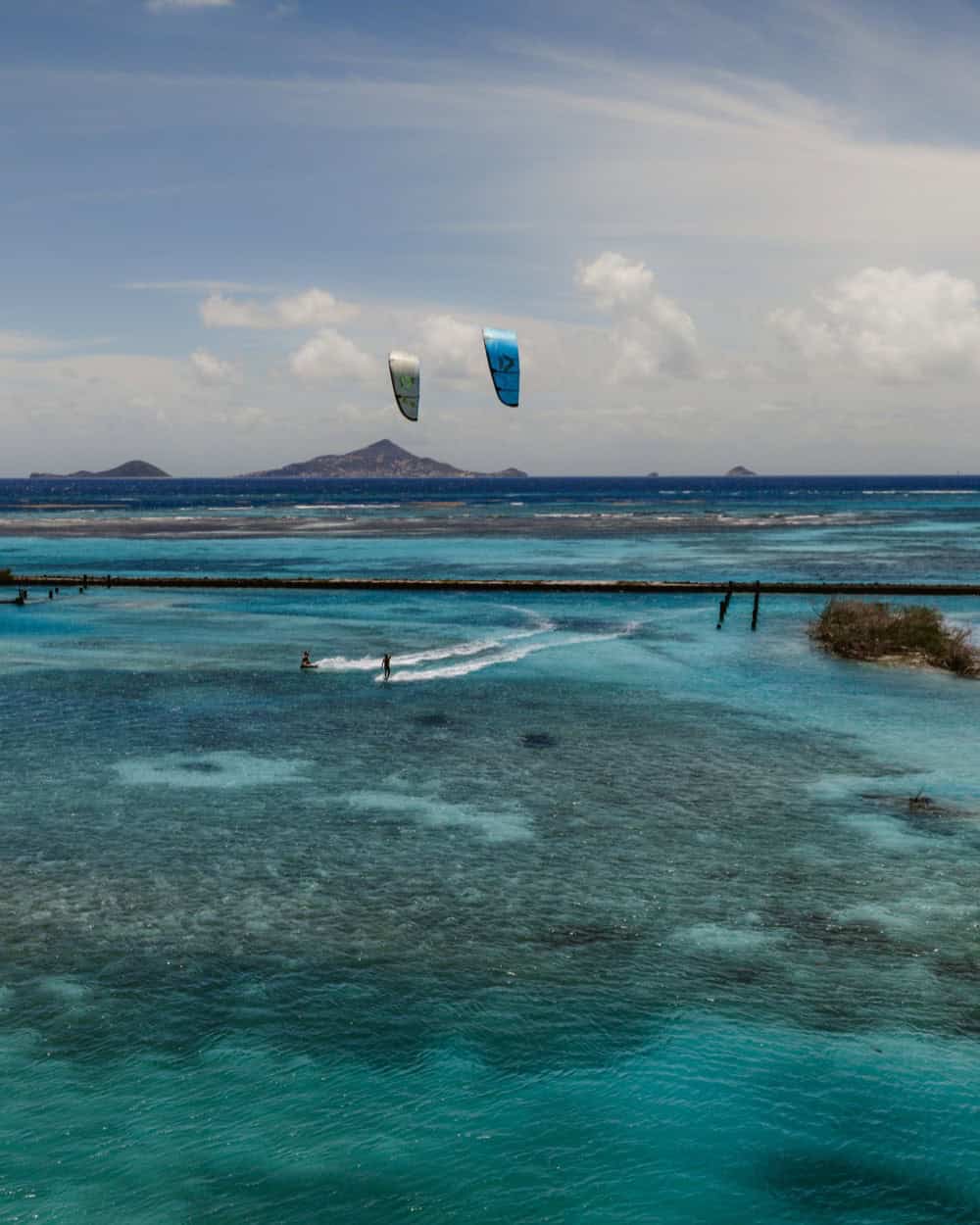 Kite cruise day tour in the Grenadines